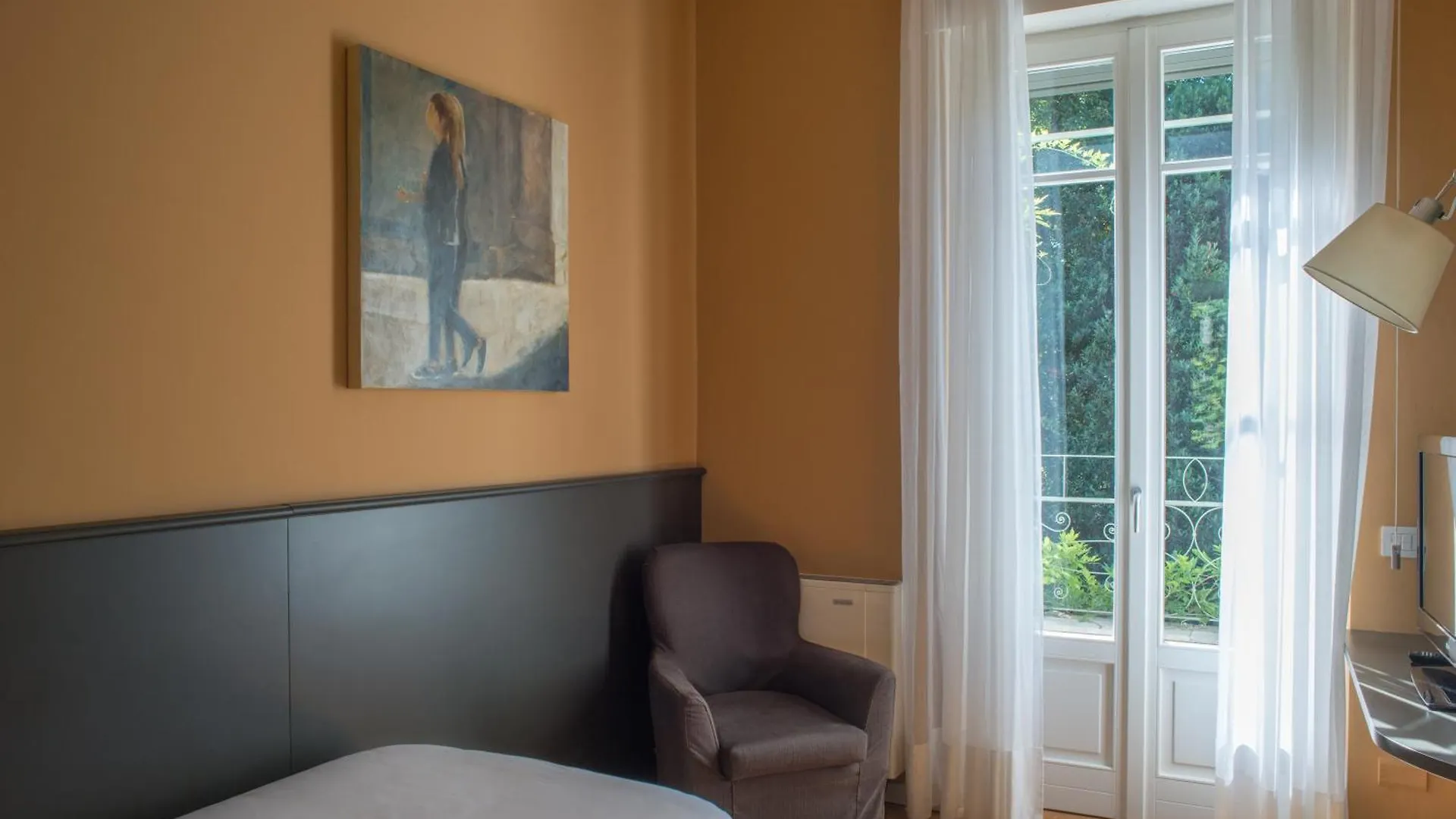 Casa Bianca Apartments Como Italy